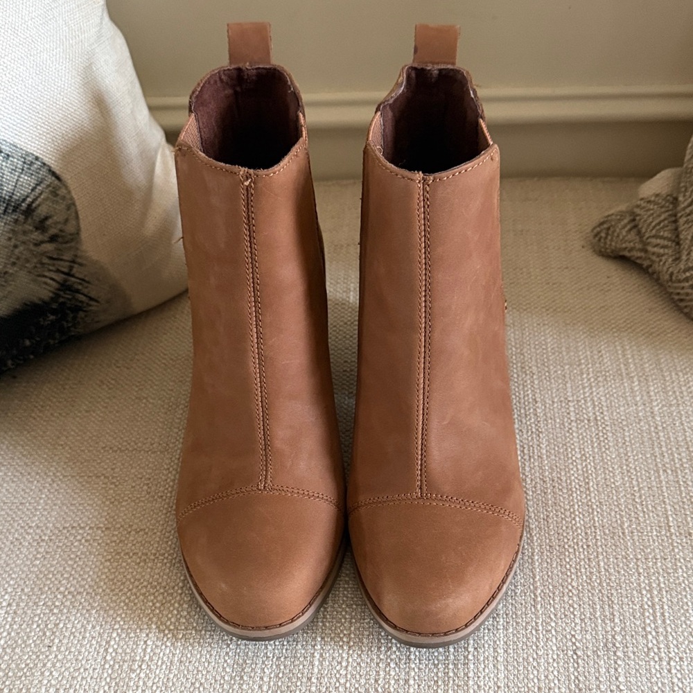 Toms Tan Size 7 Ankle Booties for Women